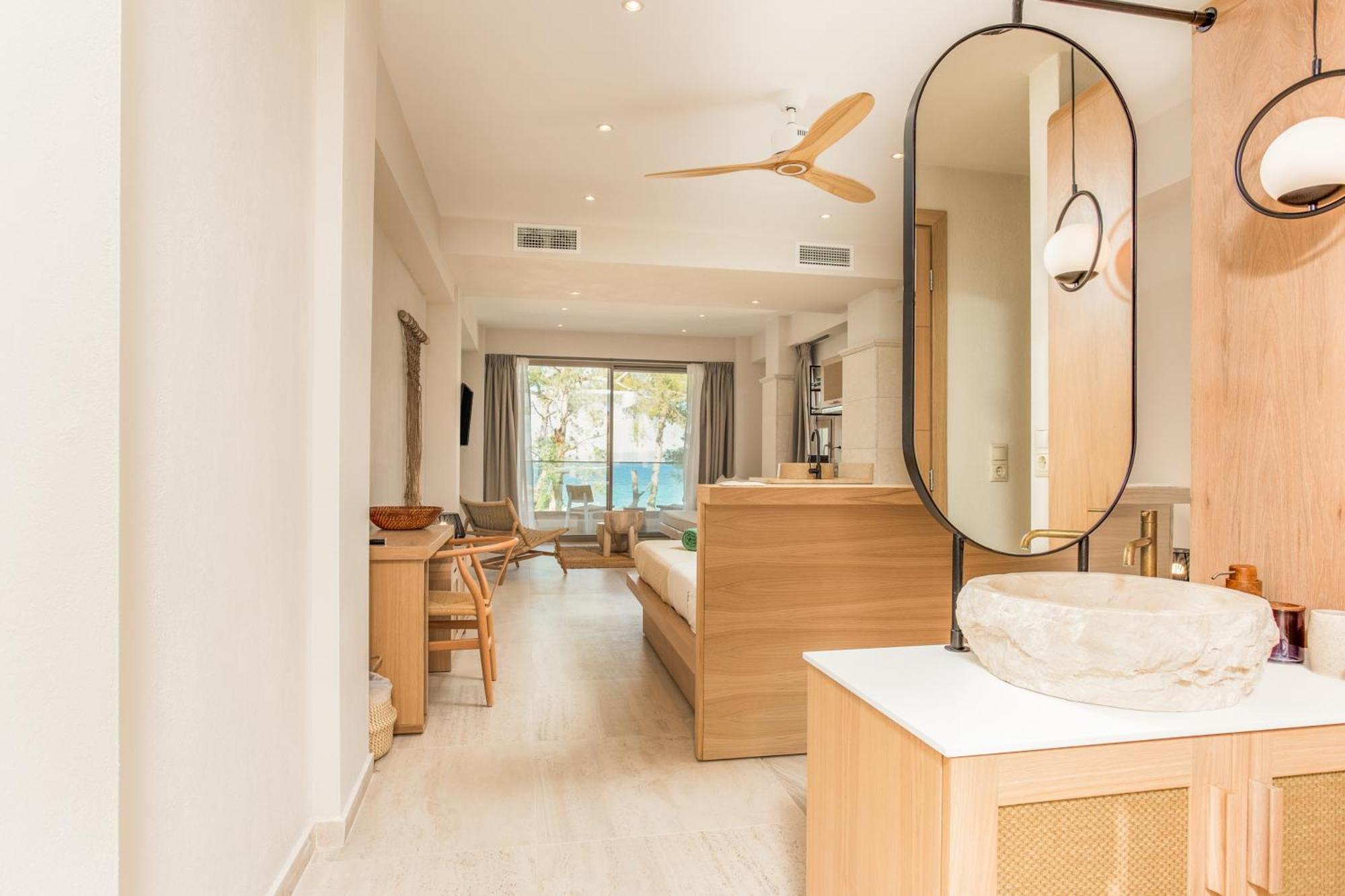 Mako Sea & Suites Pefkochori Room photo